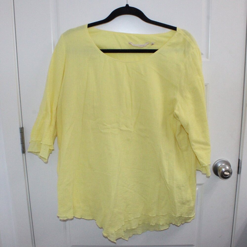 Soft Surroundings Size Medium Yellow Scoop Neck Scallop Trim Half Sleeve Blouse